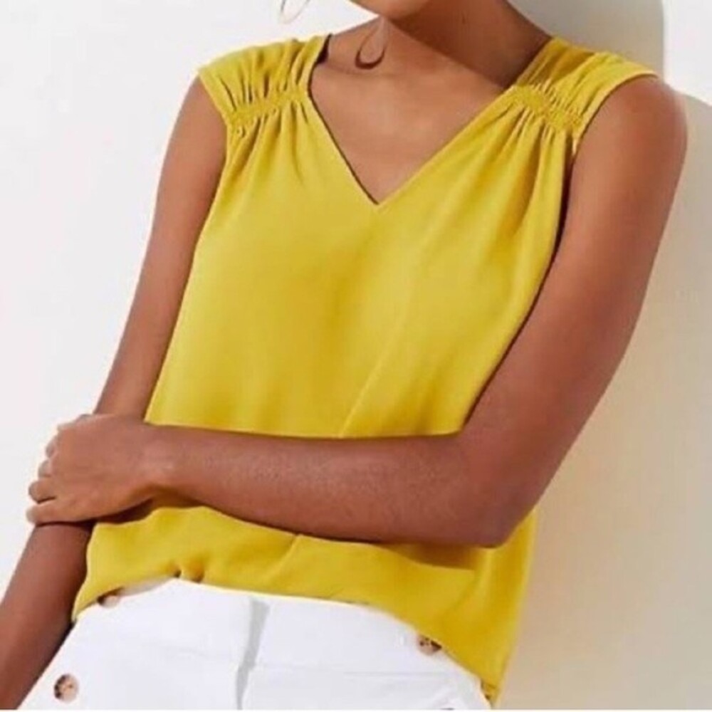 🥑5/$25 LOFT Mustard Yellow Tank Foulard top sz XS